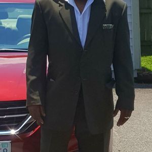 Meet your Posher, Gregory